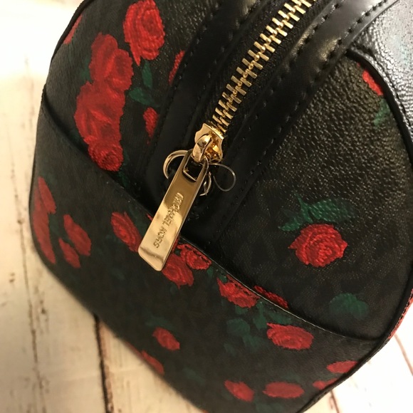 NWT Michael Kors Hayes red rose LG duffle bag - Picture 4 of 8